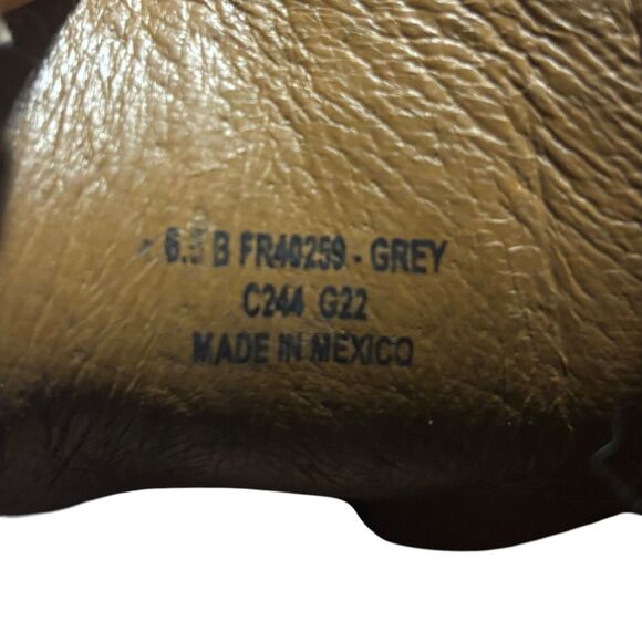 Frye Melissa Double Sole Chelsea Boot in Gray- Size 6.5 - Picture 7 of 7